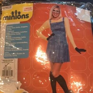 Women’s size medium minion costume